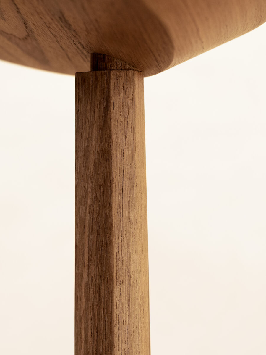 04 DW Stool Natural Detail A