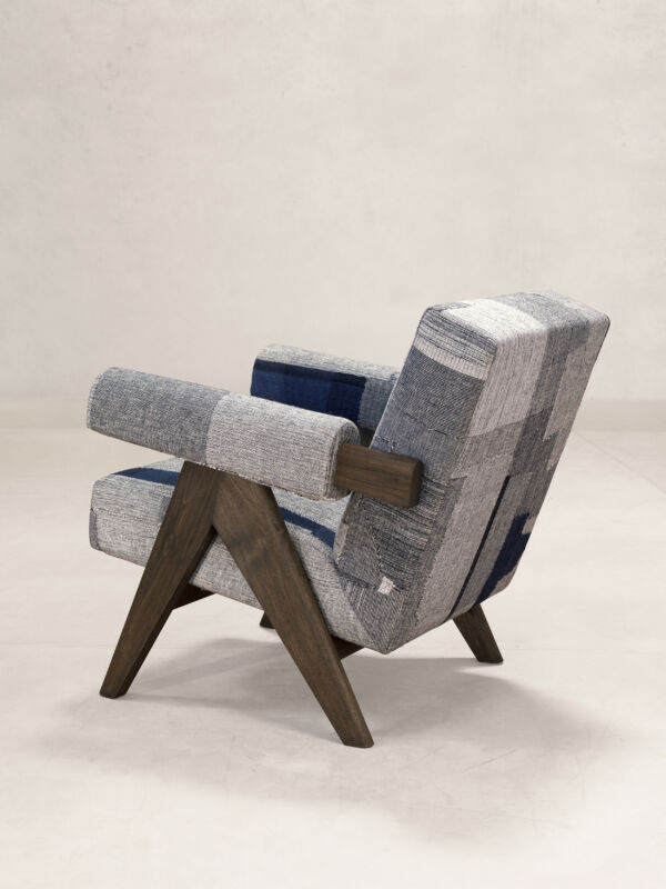 Phantom online hands chair