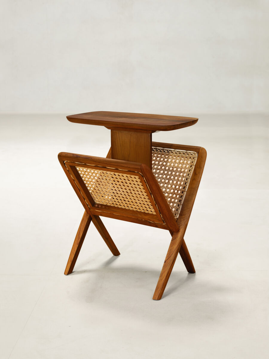 02 Mungaru Side Table Isometric 1