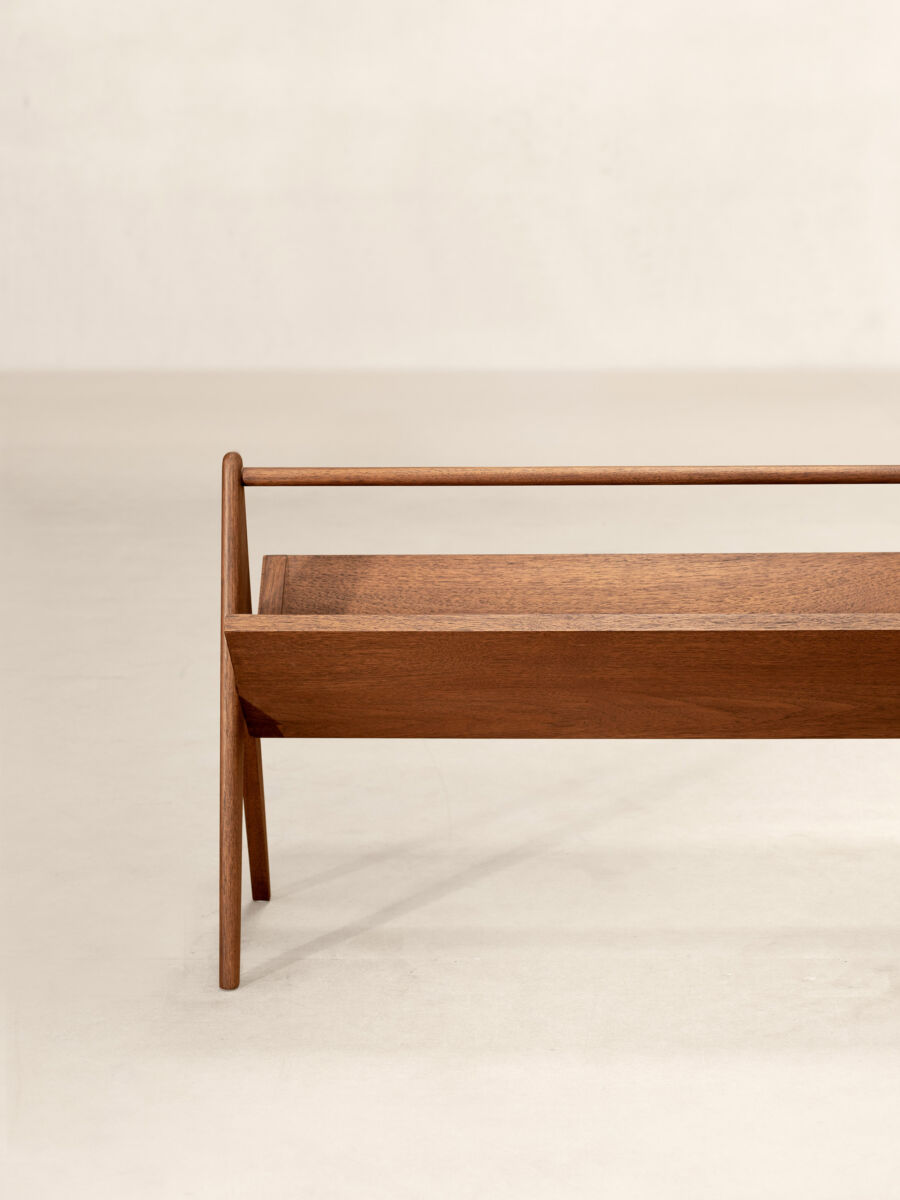 Portable Magazine Rack Side Profile