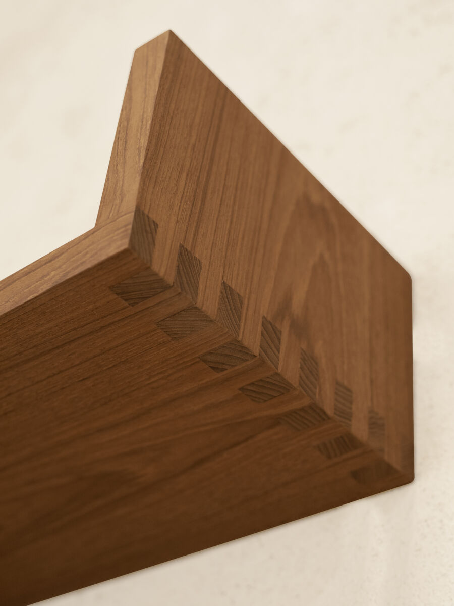 02 XL Shelf Detail 01