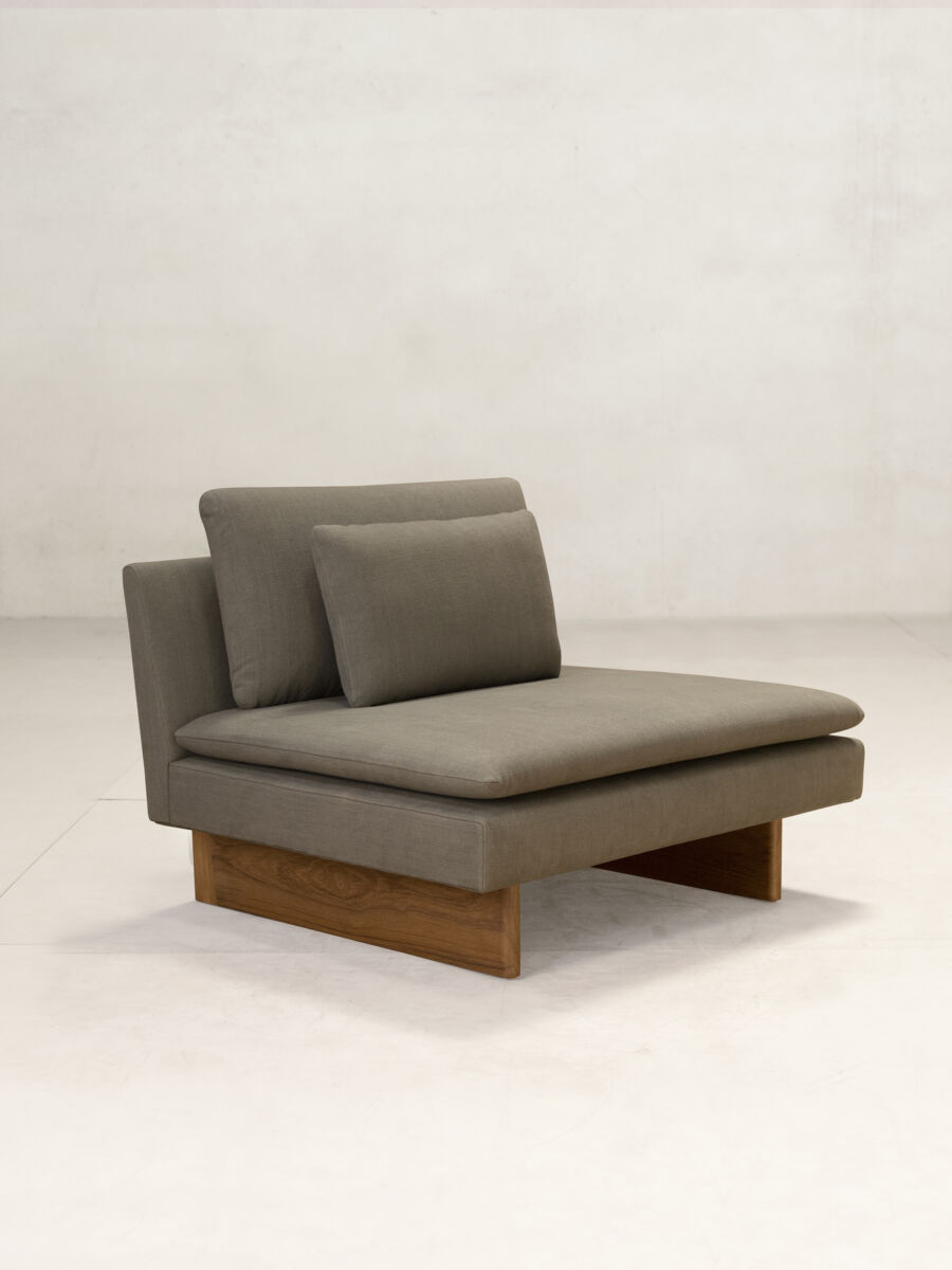 02 X L Modular Sofa 0 Arm Isometric