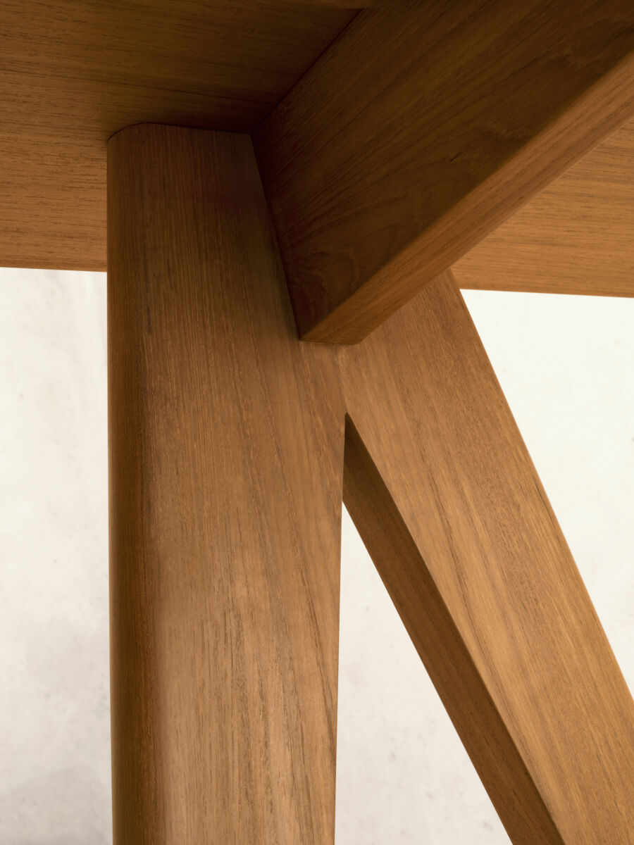 05 XL Trestle Table Detail B