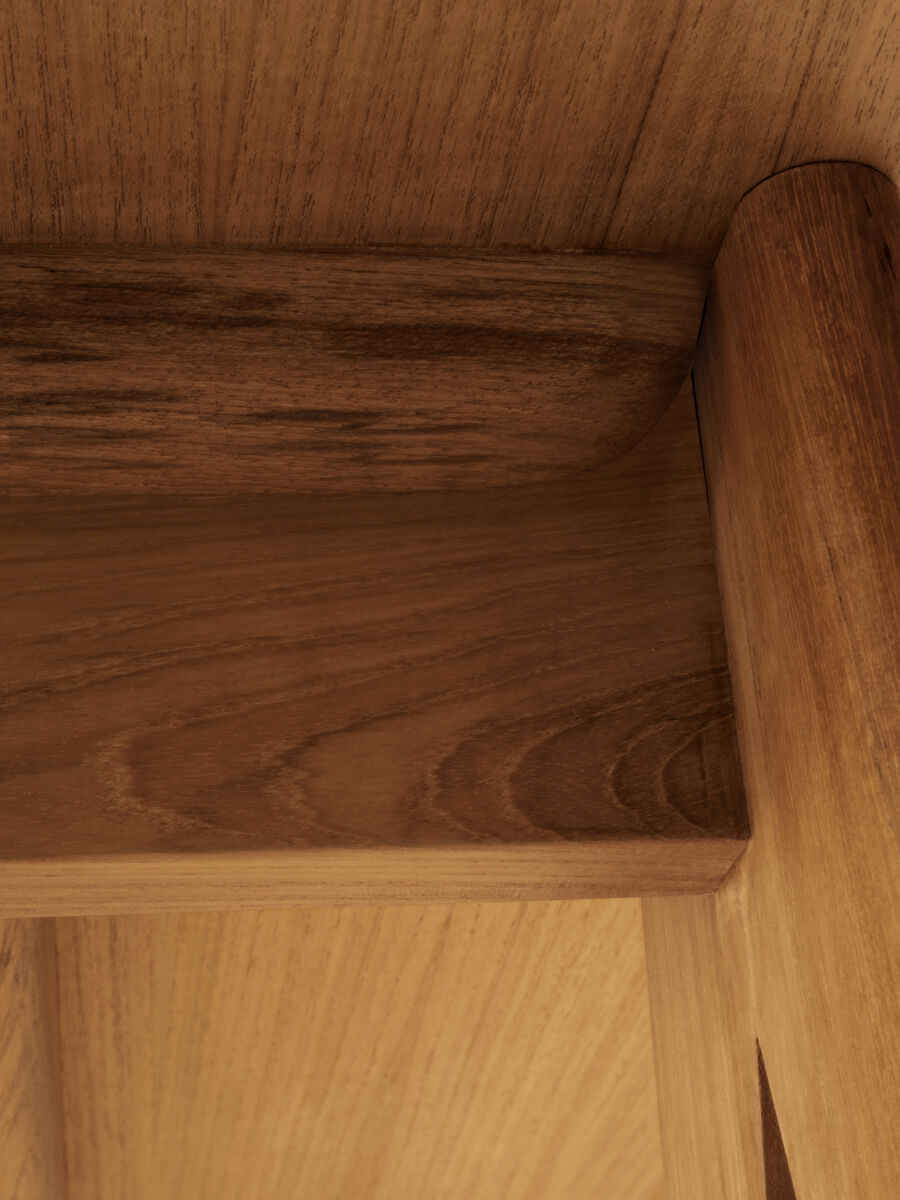 06 XL Trestle Table Detail C