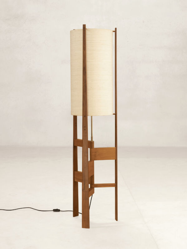 00 XL Floor Lamp Isometric Preview