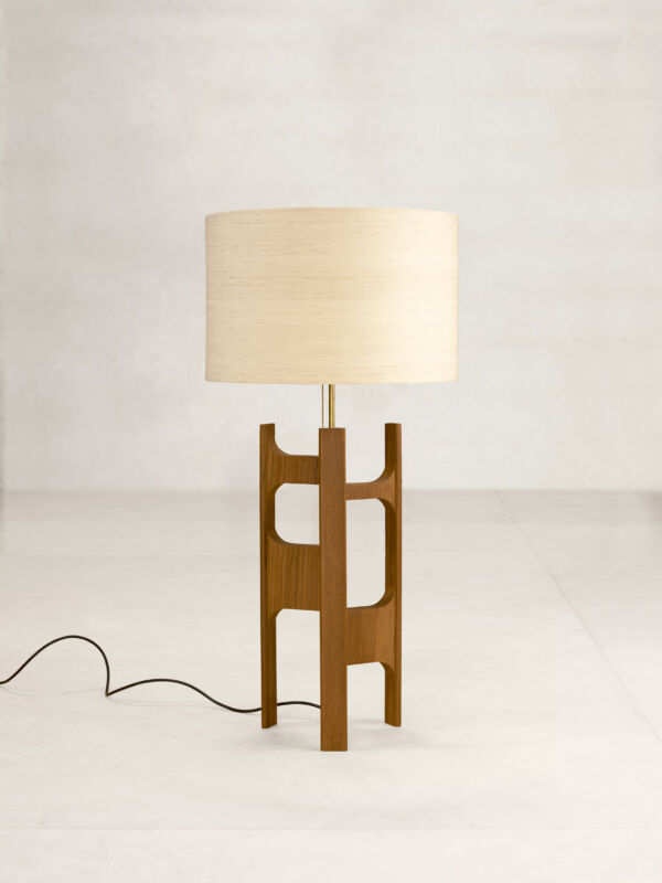 00 XL Table Lamp Front Preview