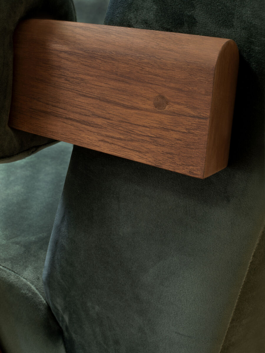 06 UAC Mallard Detail C