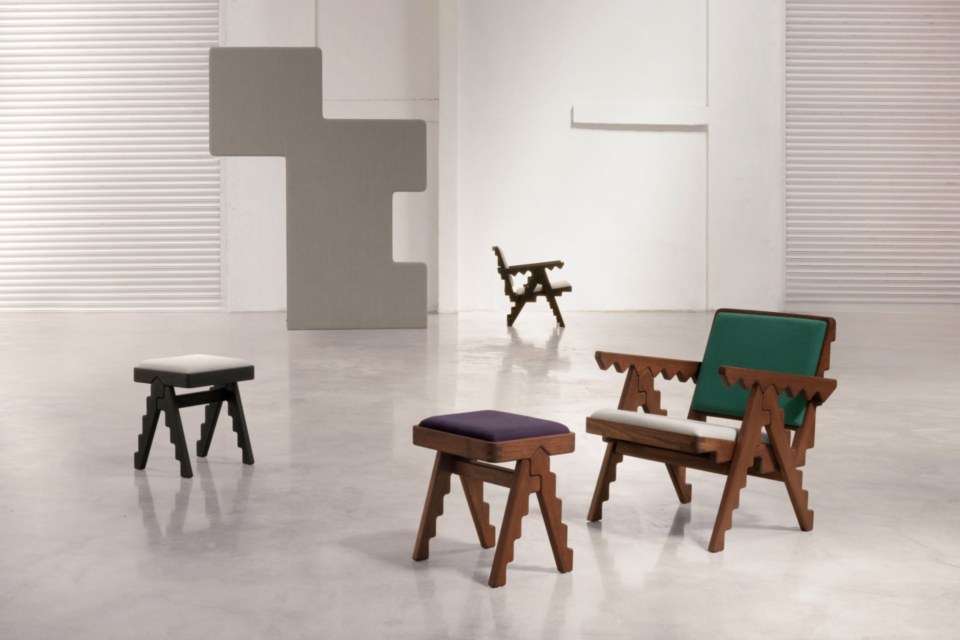 02 Brown Chair Tricolour Fabric