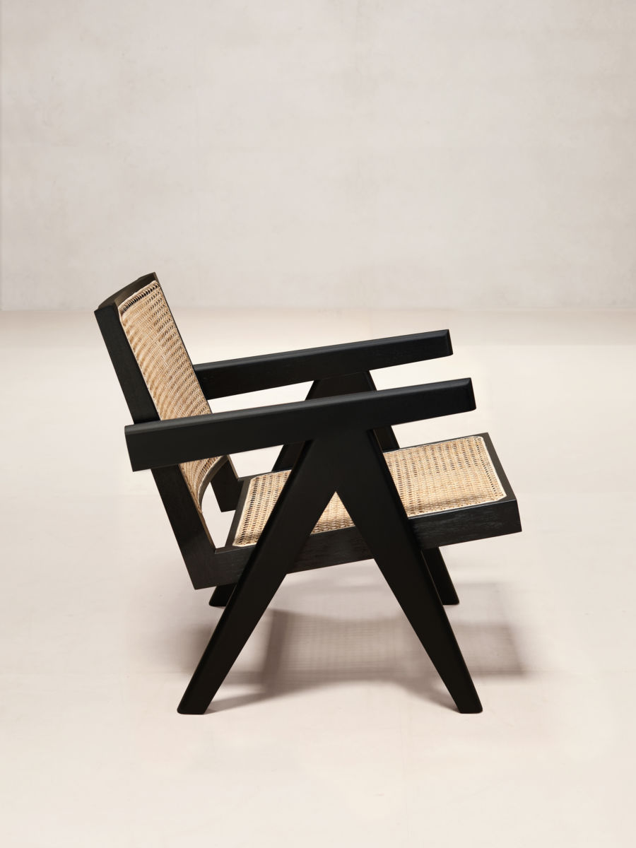 Hand chair best sale