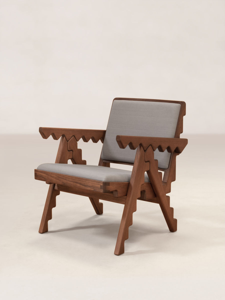 04 Teak Chair front Isometric