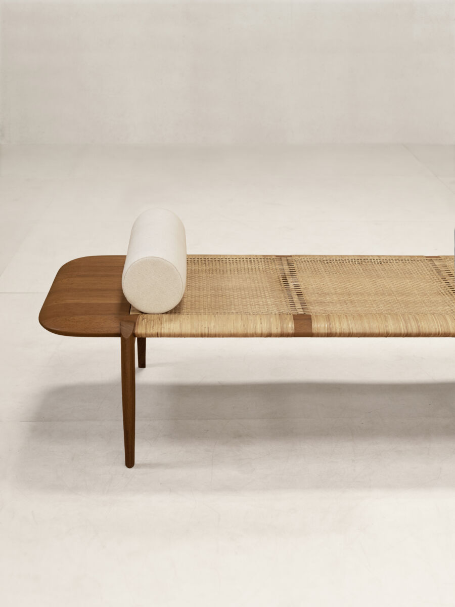 03 Tangali Day Bed Front