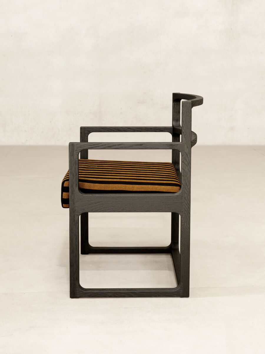 01 Bentota Chair Side Profile