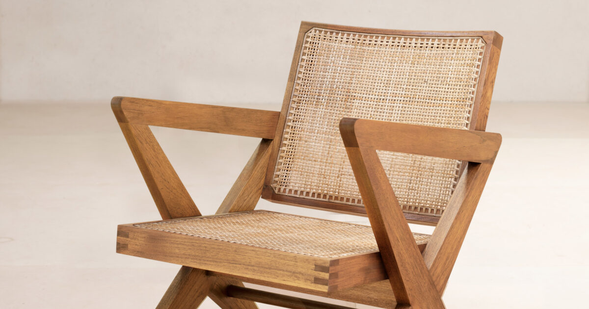 01_Easy_X_Chair_Isometric_Natu