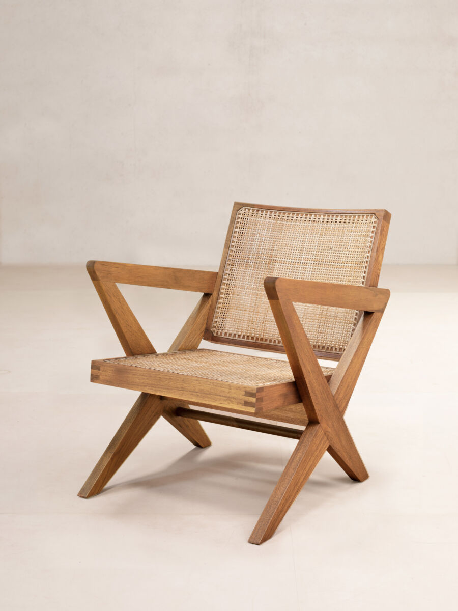01 Easy X Chair Isometric Natural Teak V2