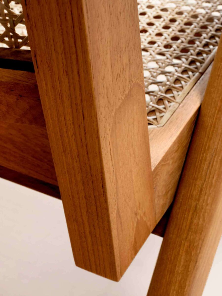 05 EC Detail B Natural Teak