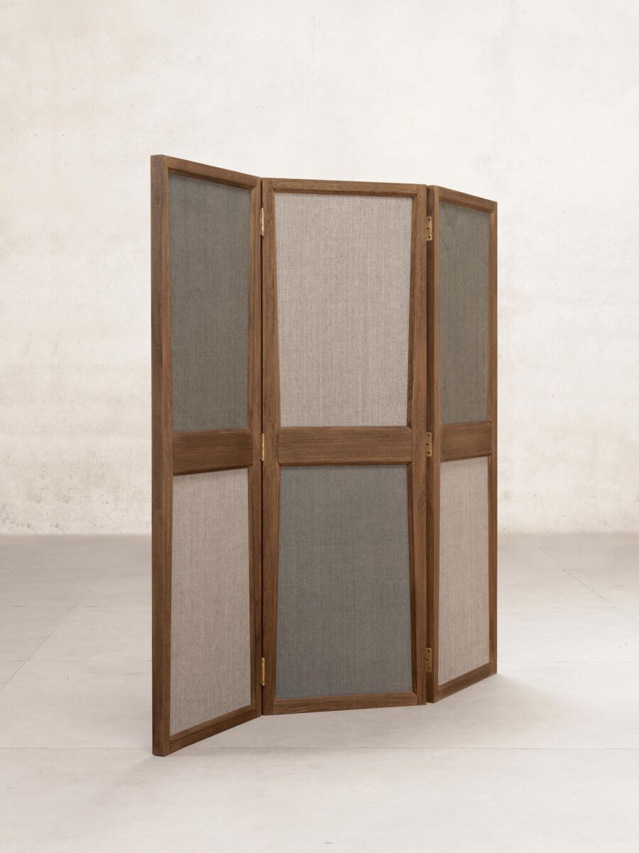 Mid-Century_three-panel-folding-screen-phantom-hands-PierreJeanneret-Rotated-view