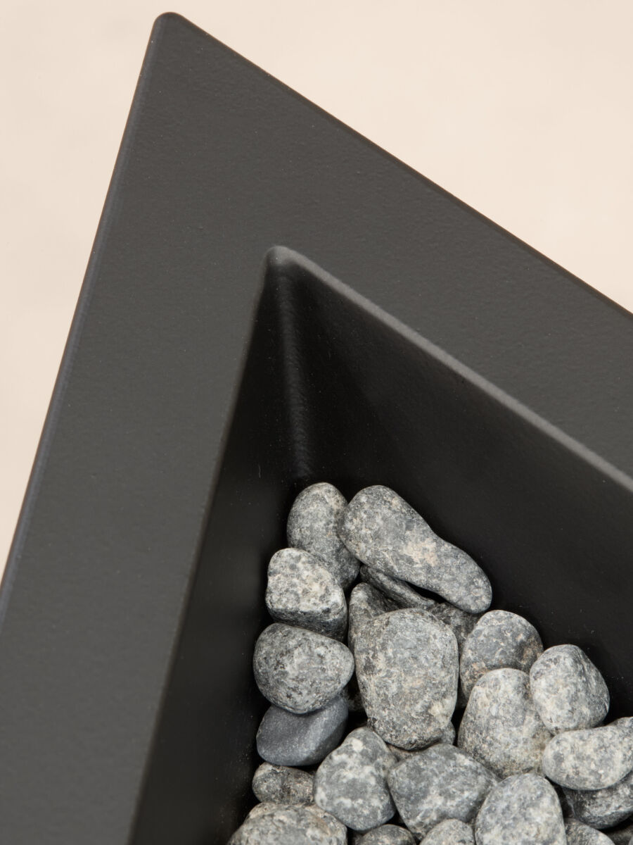 06 Ashtray Stand Black Detail Top