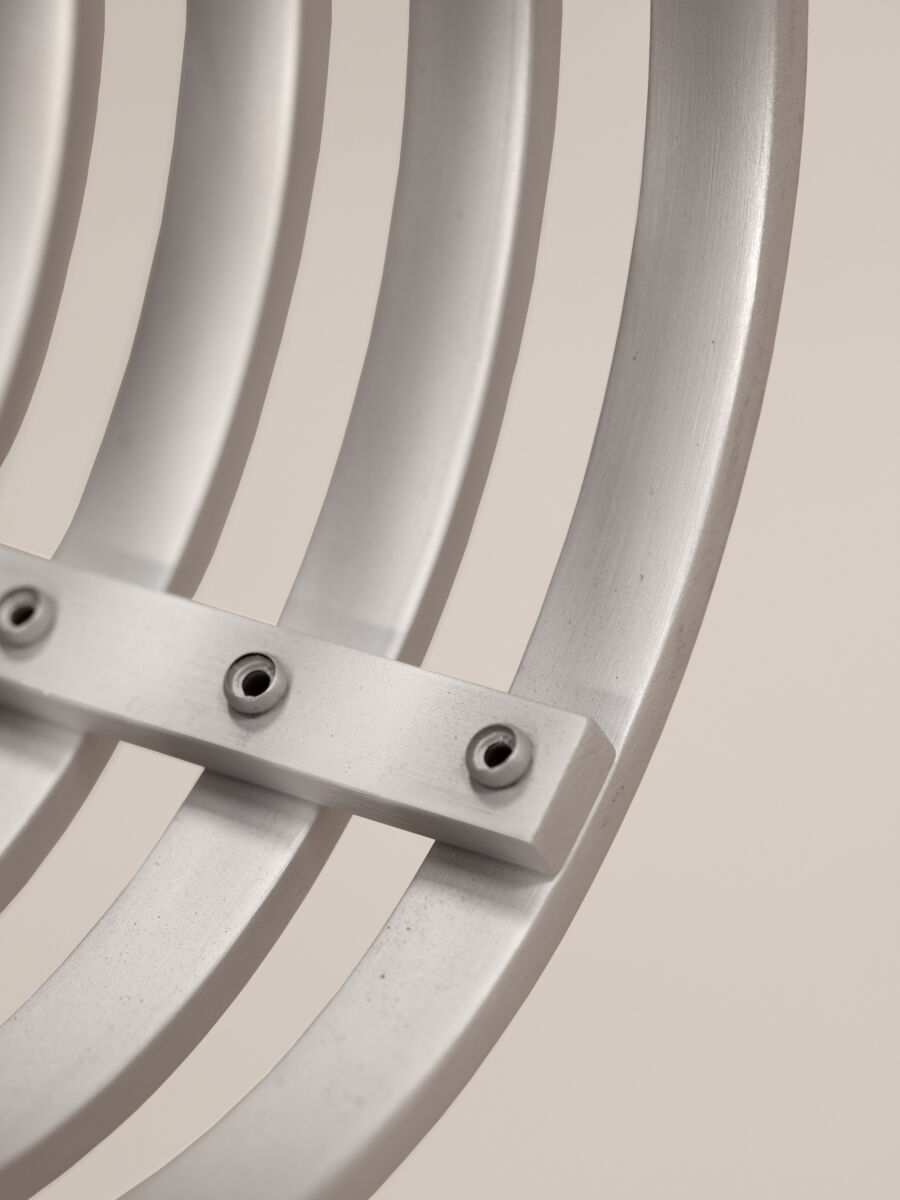 05 K Metal Chair Detail Curl