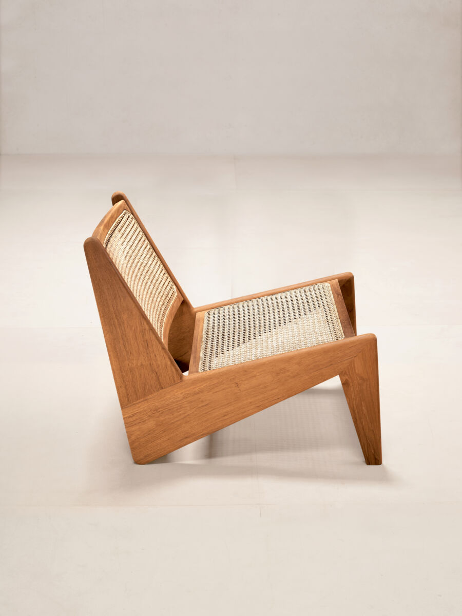 02 Kangaroo Natural Standard Side Natural Teak