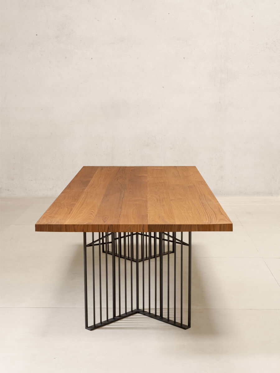 02 Lunuganga Compact Front