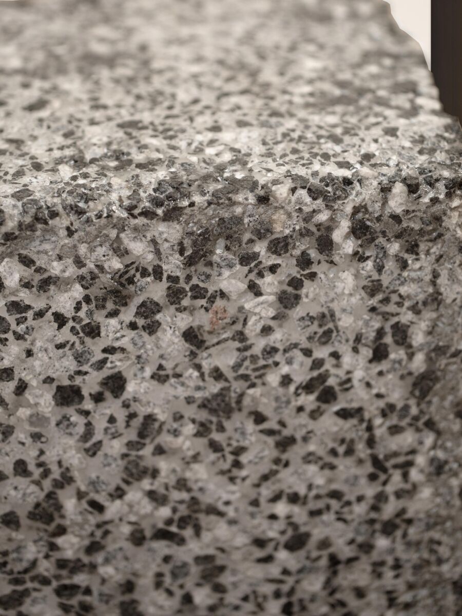 06 MS Lamp AR Stone Detail