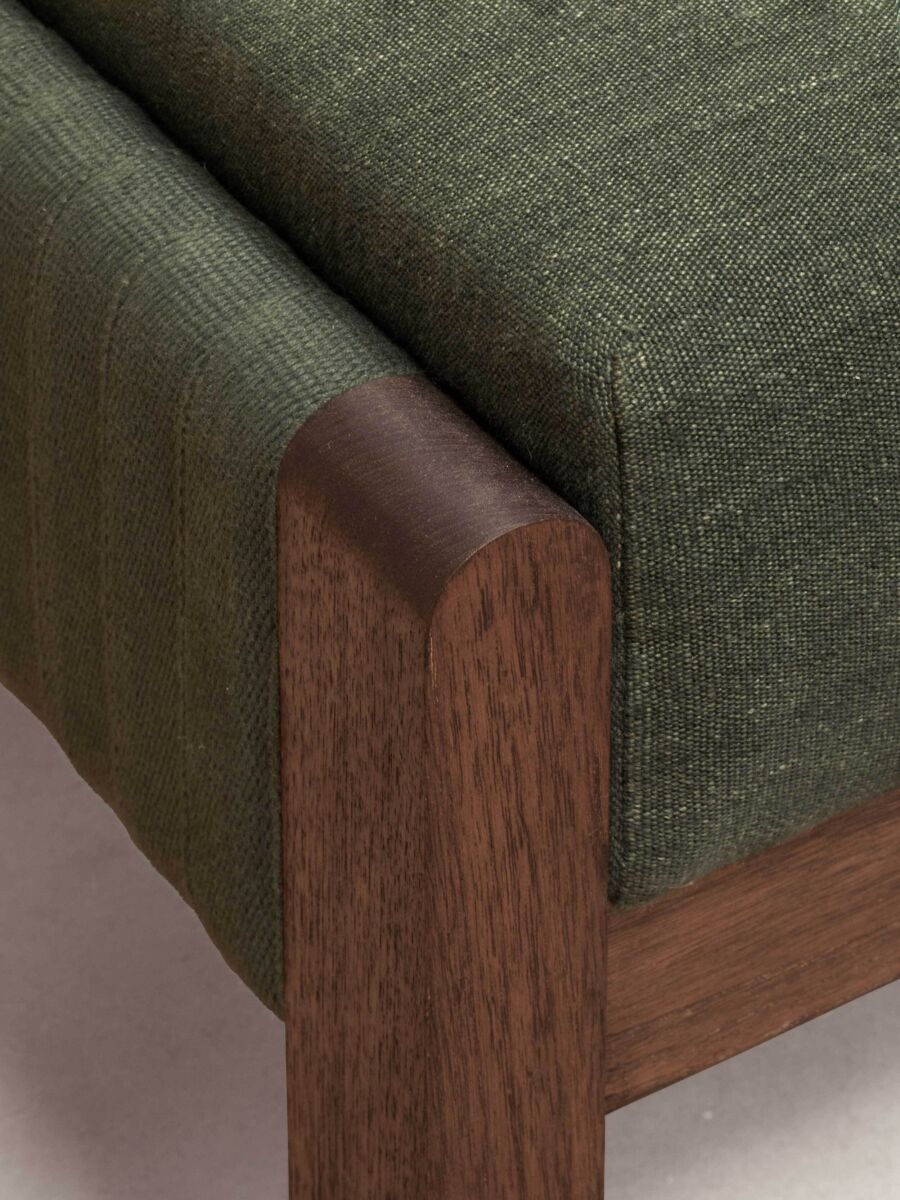 04 Large Ottoman Detail Corner