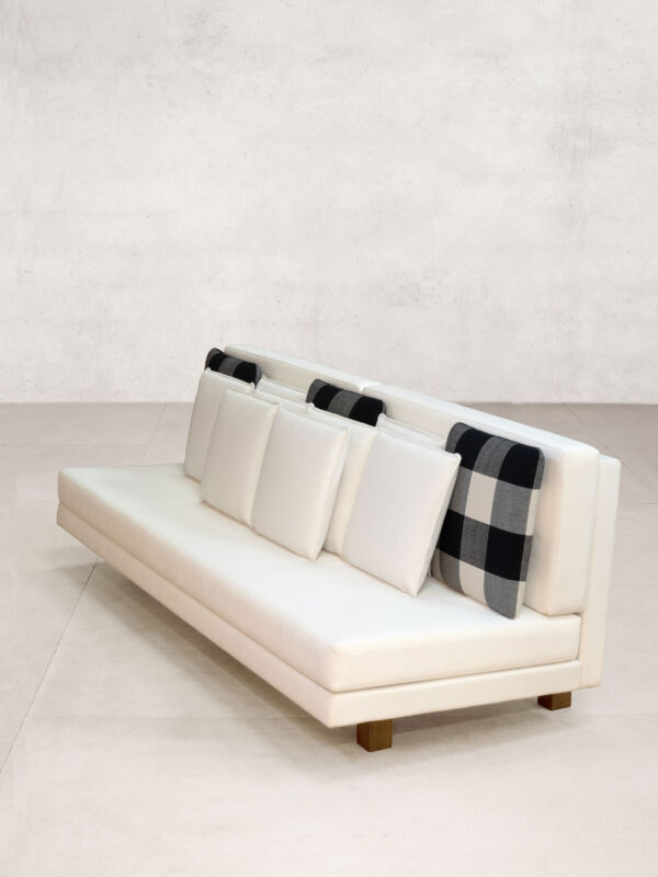 01 GB White Sofa Isometric