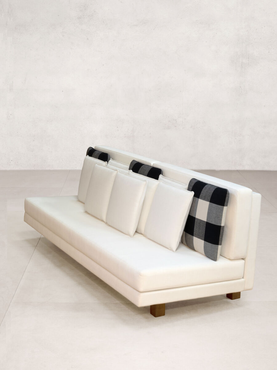 01 GB White Sofa Isometric