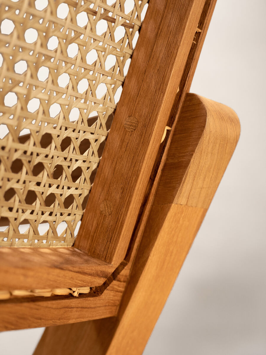 04 OC X Chair Derail A Natural Teak