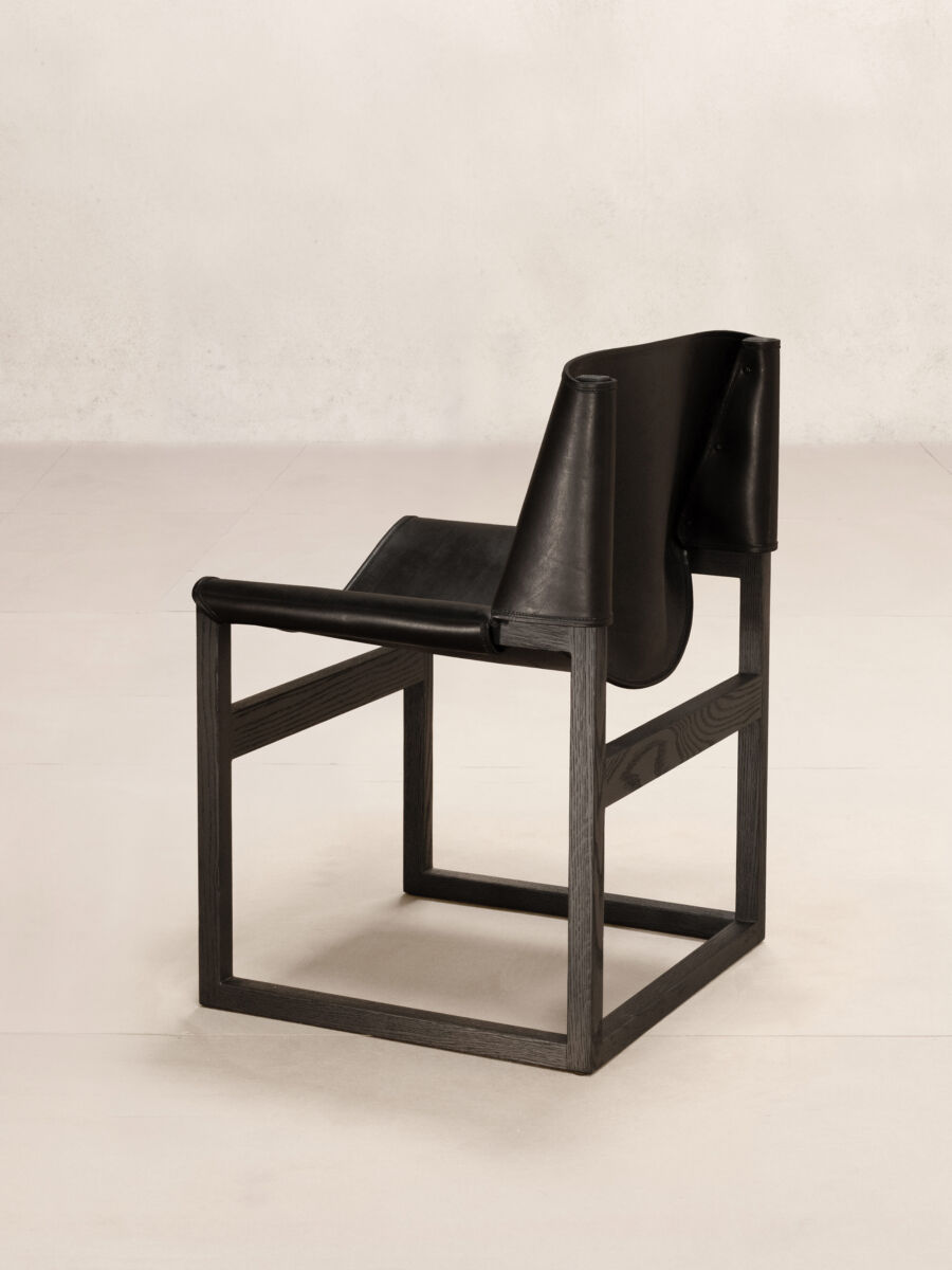 04 Saddle Chair Side