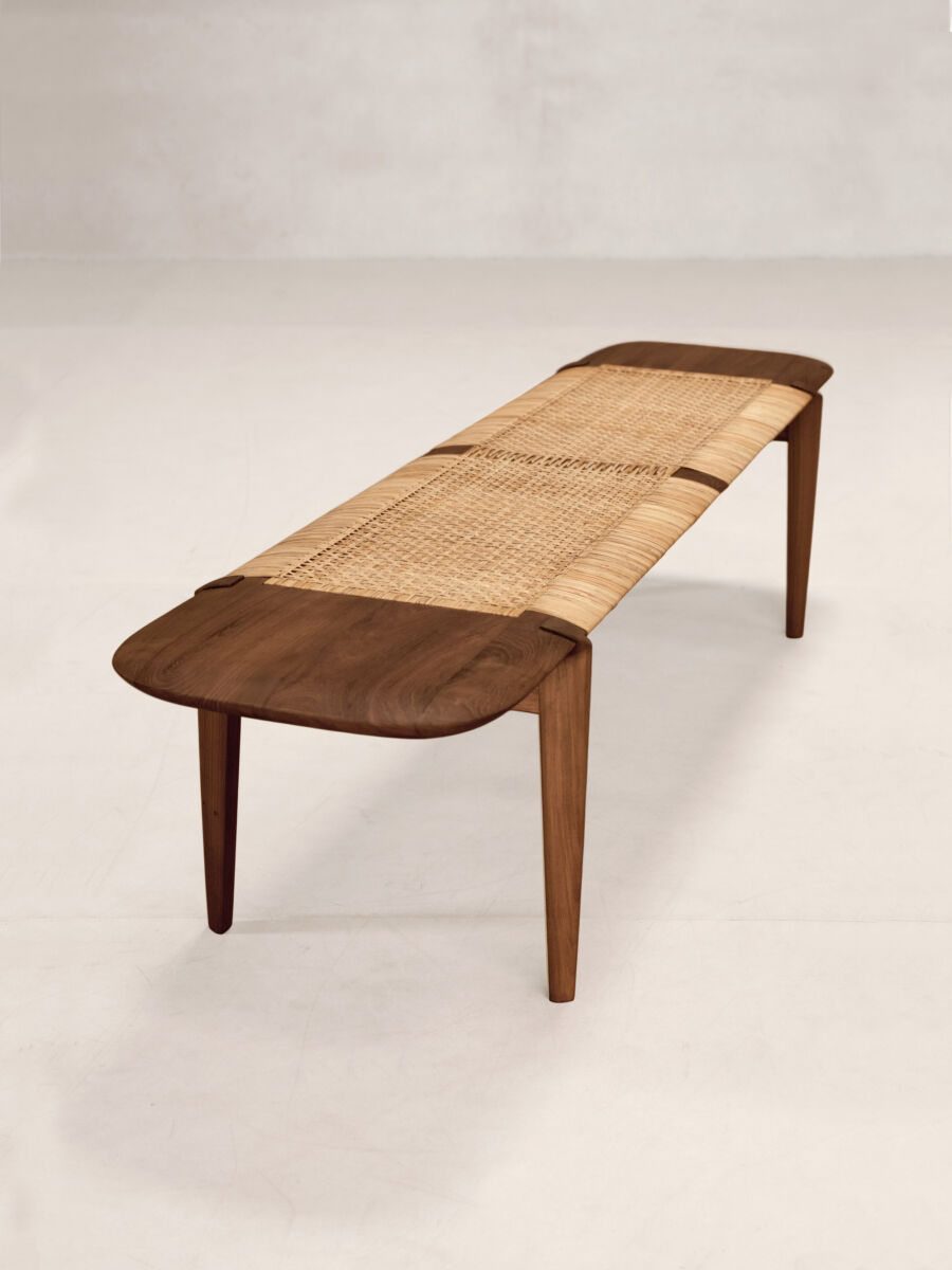 01 Tangali Bench Isometric DS