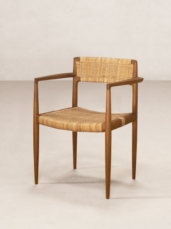01 Isometric Profile Tangali Dining Chair Both Arms NT