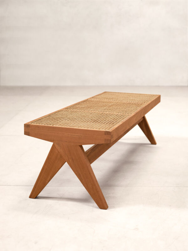 01 Chandigarh Bench Isometric Natural Teak V2