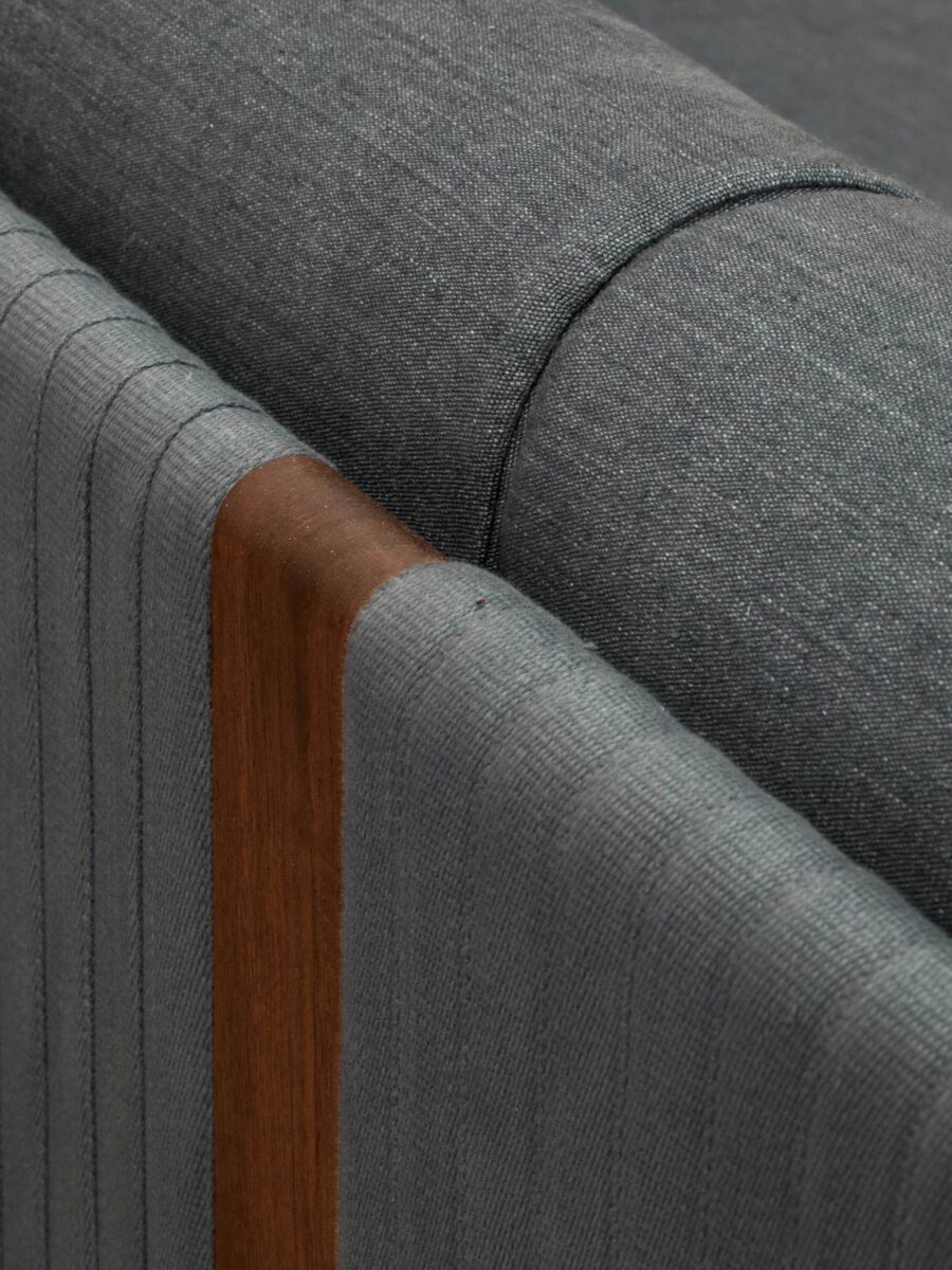 05 3 Seater Blue Detail Back