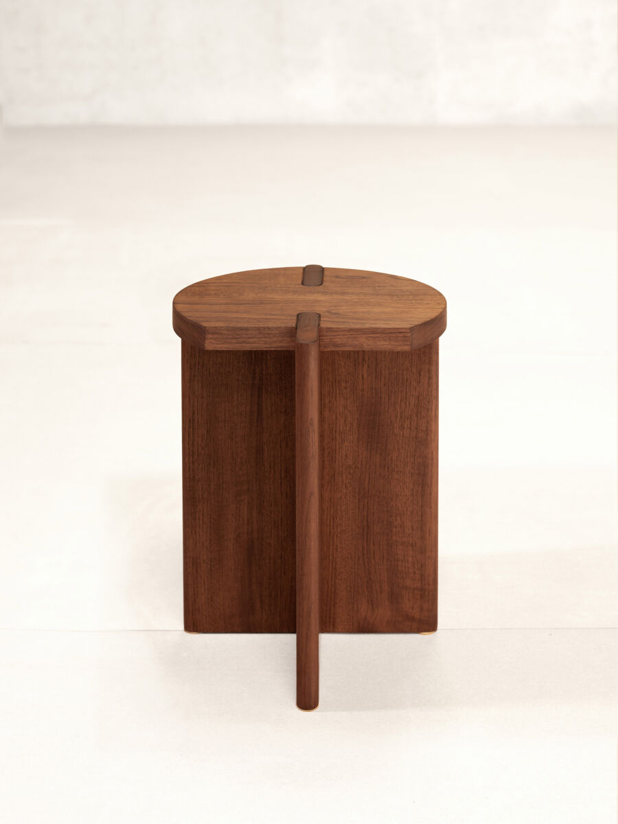 02 Teak Igloo Stool Front
