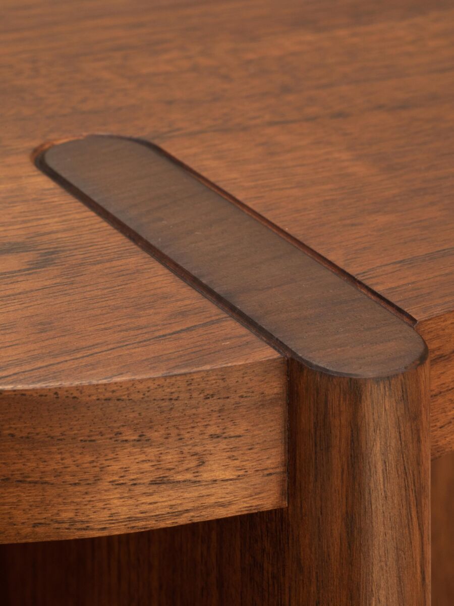 05 Teak Igloo Stool Detail Groove