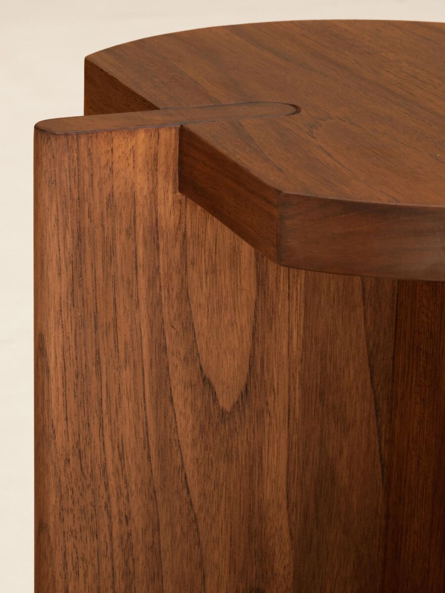 07 Teak Igloo Stool Detail Seat