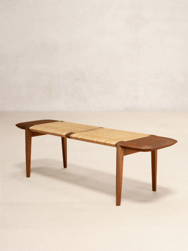 01 Tangali Compact Bench Isometric