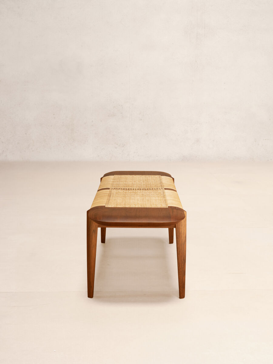 02 Tangali Compact Bench Side