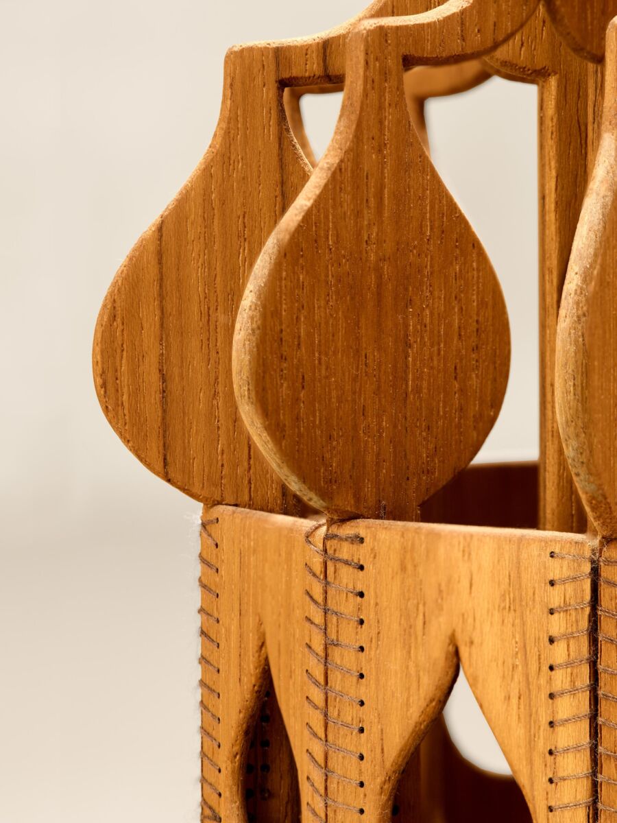 03 Unfolding Wooden Shape Detail