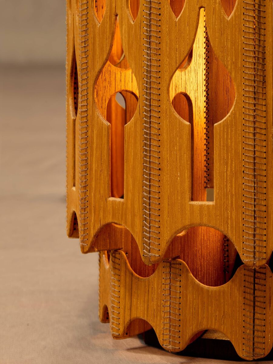 05 Unfolding Wooden Base Lit Up Detail