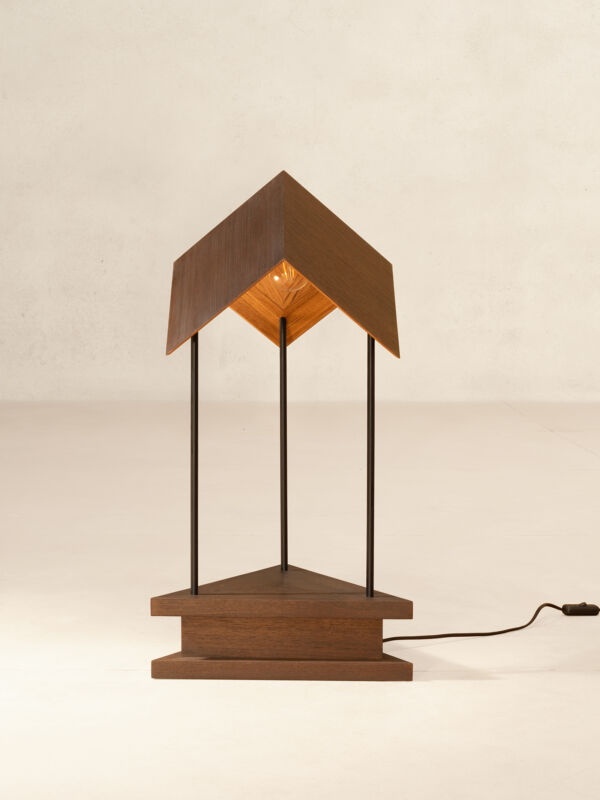 01 Lighthouse Lantern Front