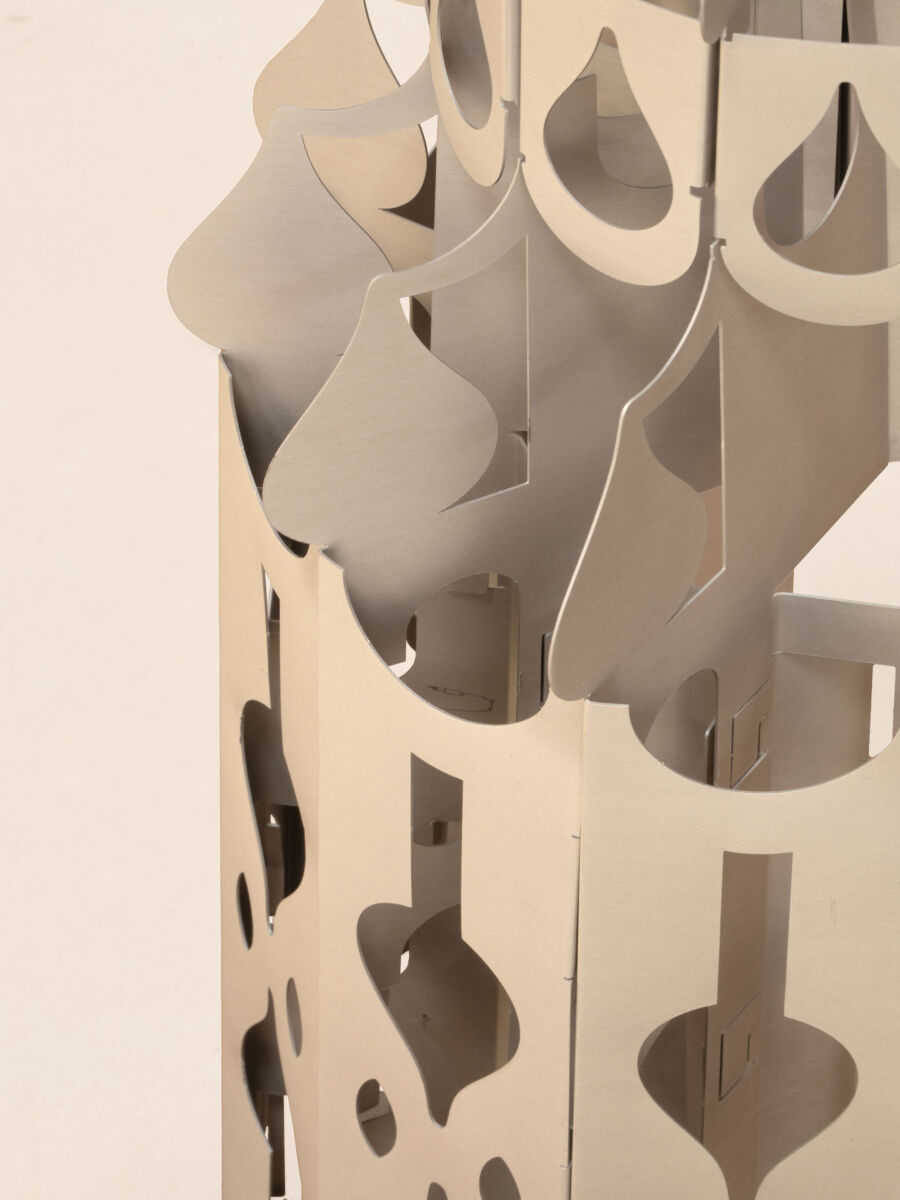 02 Unfolding Lamp Detail Side