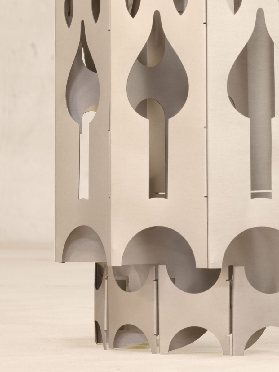 04 Unfolding Lamp Detail Straight