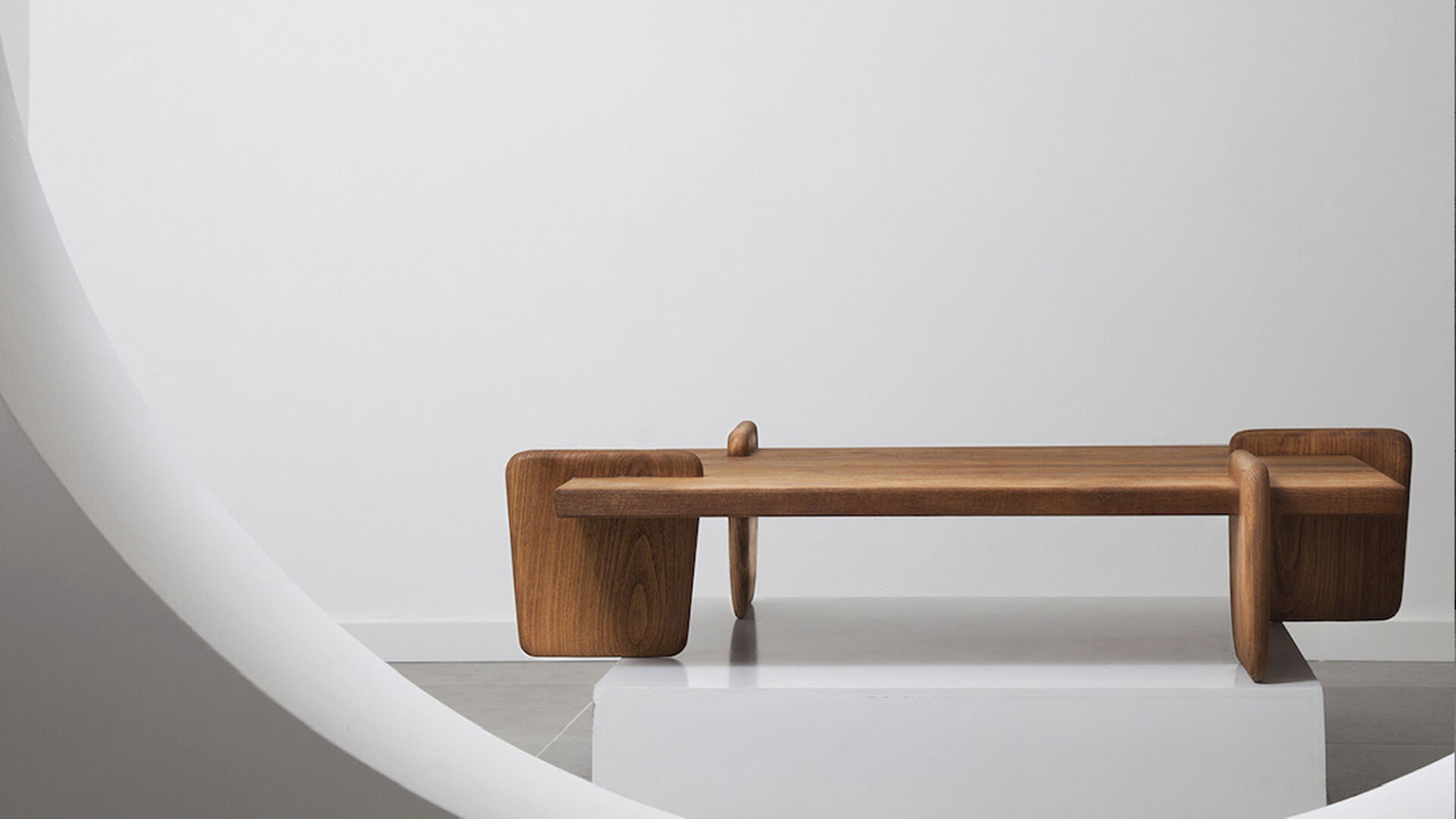 02 Coffee Table Hero
